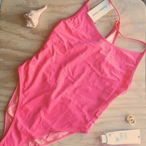 OUTDOOR VOICES - Dive One Piece (Vermillion/Rose)